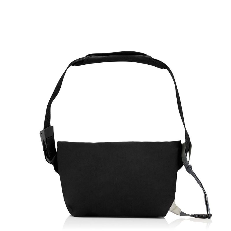 Crumpler Comfort Zone Messenger Large - Black - Seager Inc